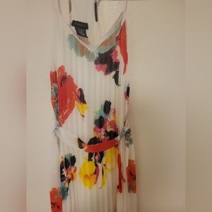B DARLING dress Blooming Floral  Maxi Dress NWOT 3/4